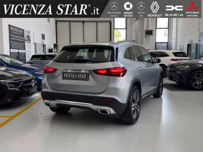Mercedes-Benz GLA SUV 180 Advanced auto (2)