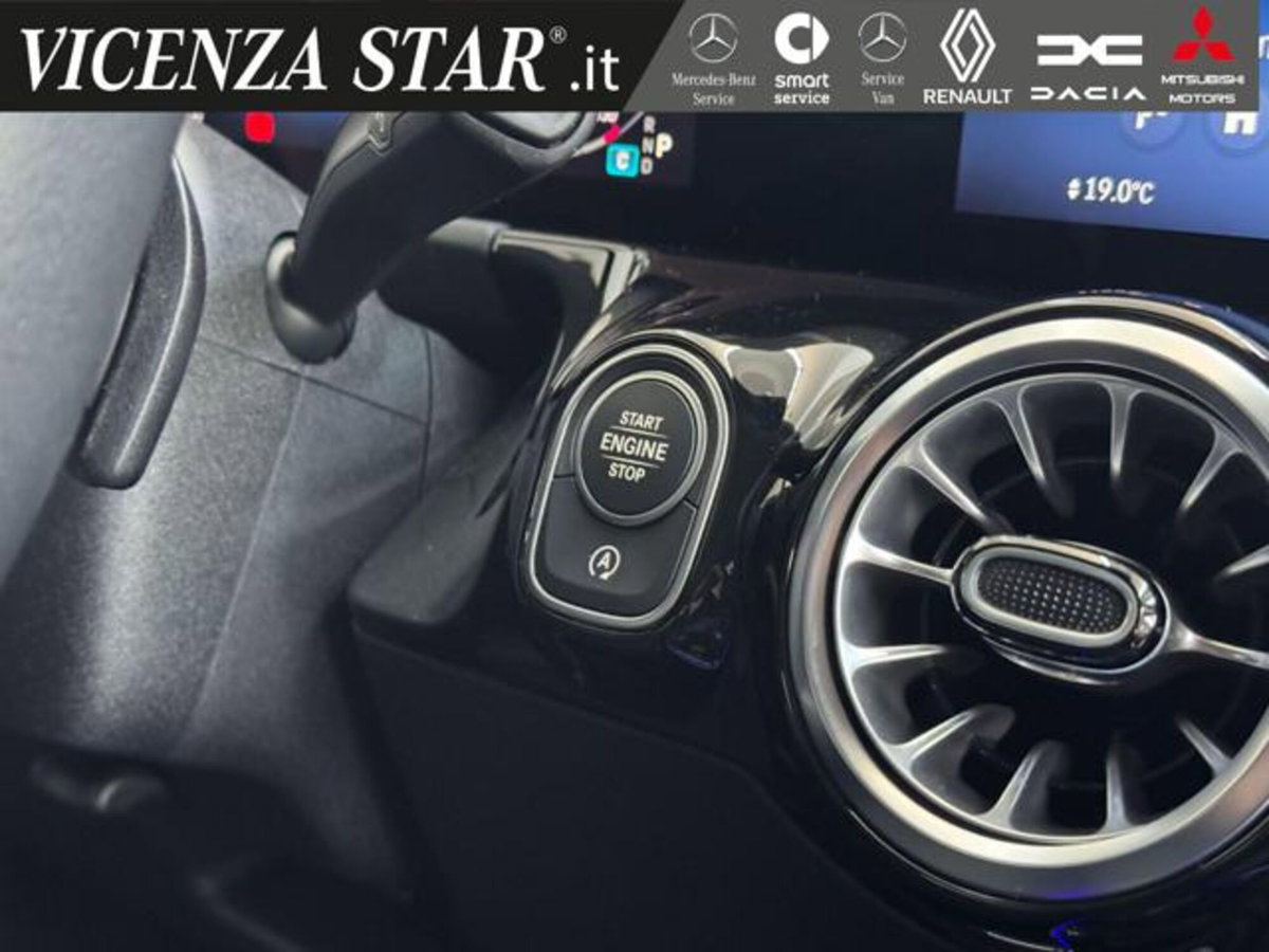 Mercedes-Benz GLA SUV 200 d Advanced 4matic auto (10)