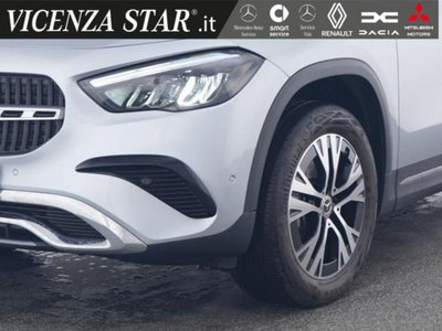 Mercedes-Benz GLA SUV 200 d Advanced 4matic auto (2)