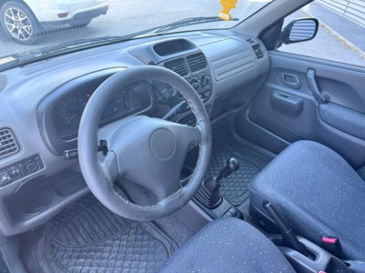 Suzuki Ignis 1.3i 16V cat 4WD GL (9)