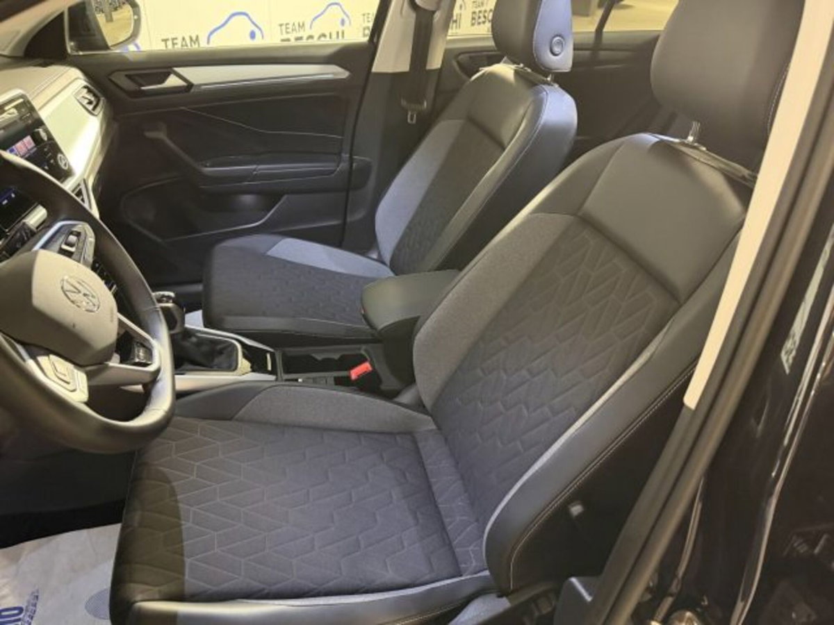 Volkswagen T-Roc 2.0 TDI SCR 150 CV DSG Sport BlueMotion Technology (9)
