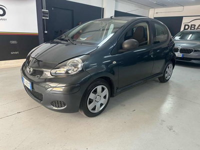 Toyota Aygo 1.0 12V VVT-i 5 porte Sol Connect usata