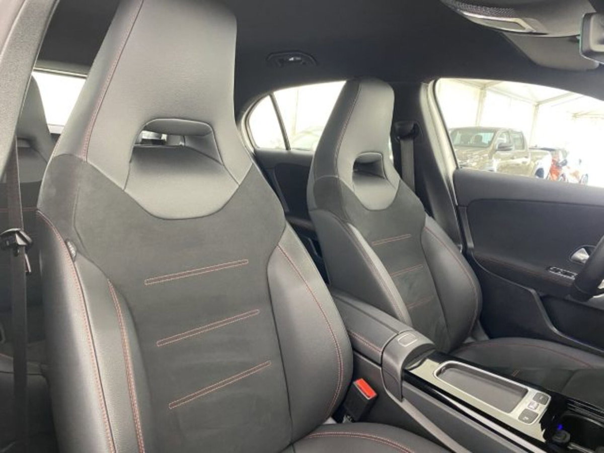 Mercedes-Benz Classe A Sedan 200 AMG Line Premium Plus auto (11)