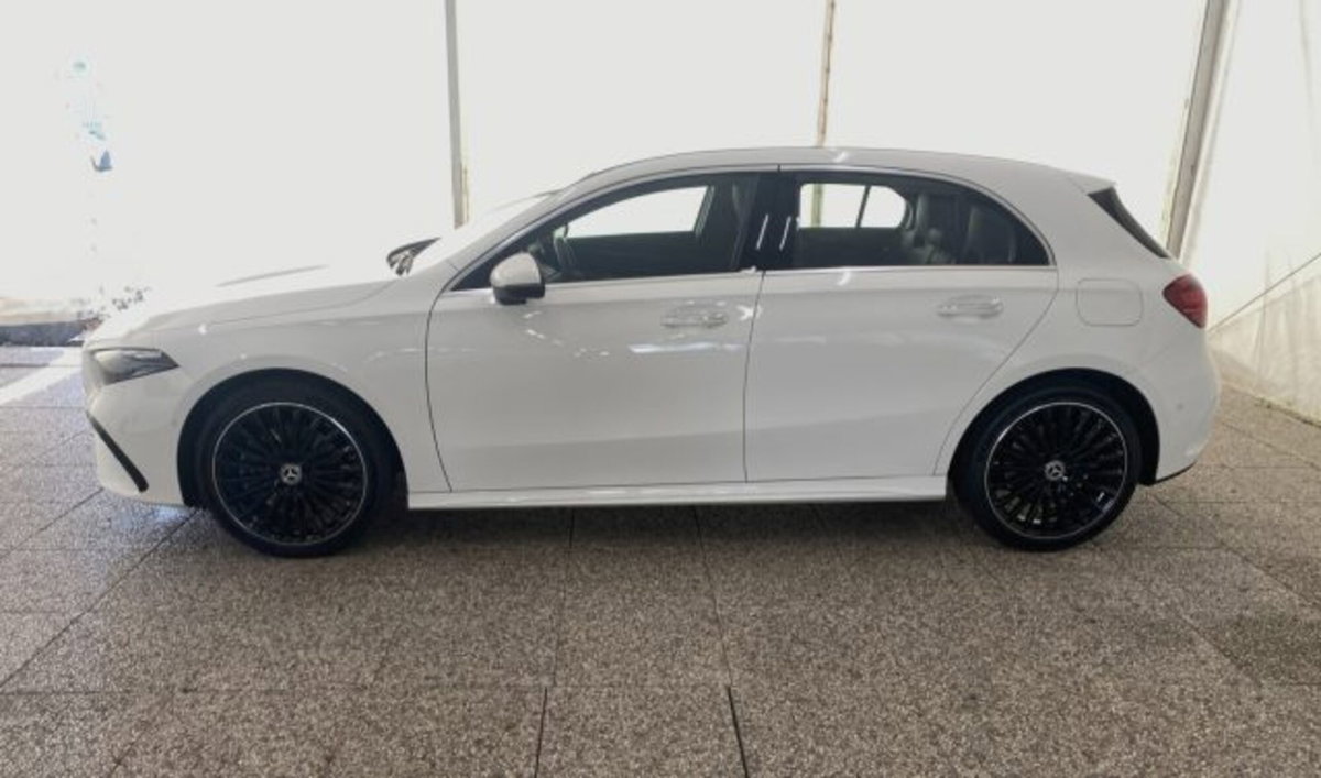 Mercedes-Benz Classe A Sedan 200 AMG Line Premium Plus auto (3)