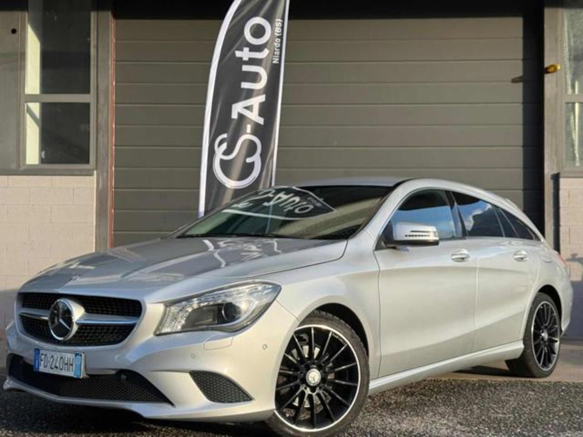 Mercedes-Benz CLA Shooting Brake 200 d Automatic Premium
