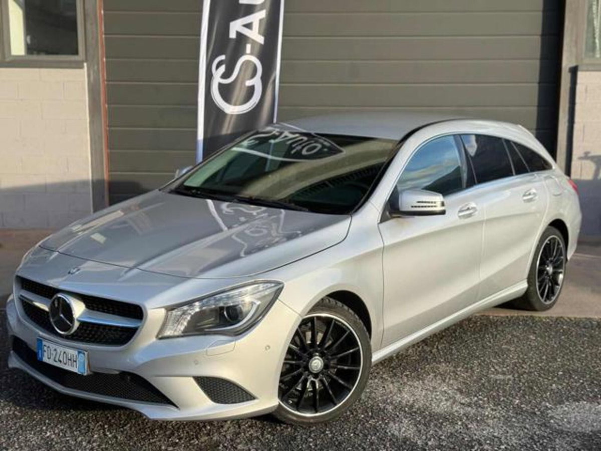 Mercedes-Benz CLA Shooting Brake 200 d Automatic Premium (2)