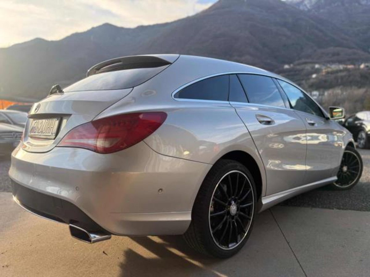 Mercedes-Benz CLA Shooting Brake 200 d Automatic Premium (7)