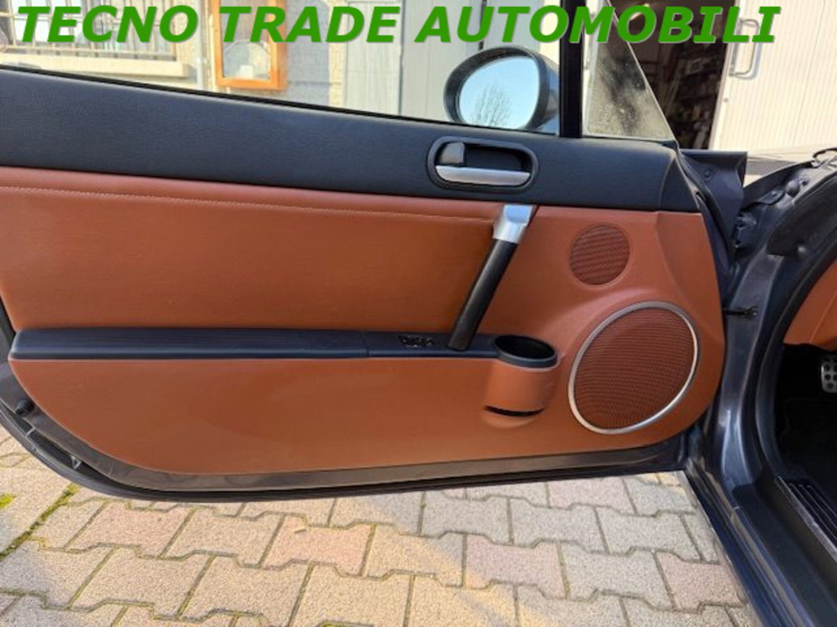 Mazda MX-5 Roadster 2.0L 16V Wind (13)