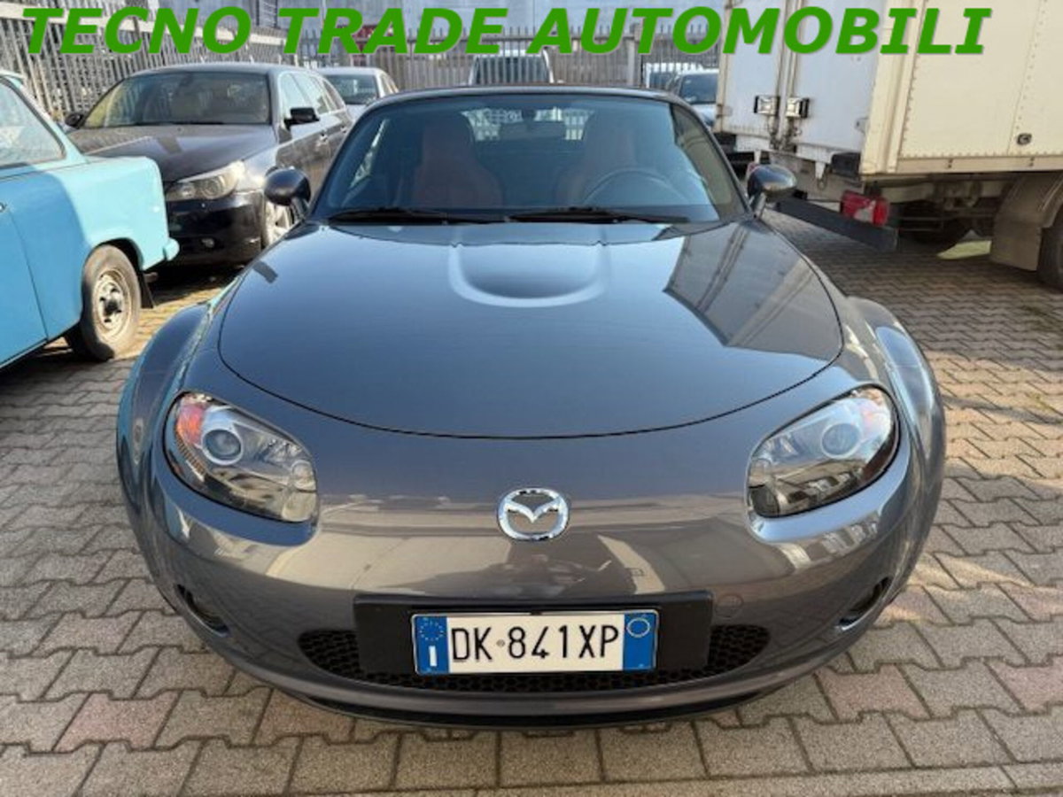 Mazda MX-5 Roadster 2.0L 16V Wind (2)