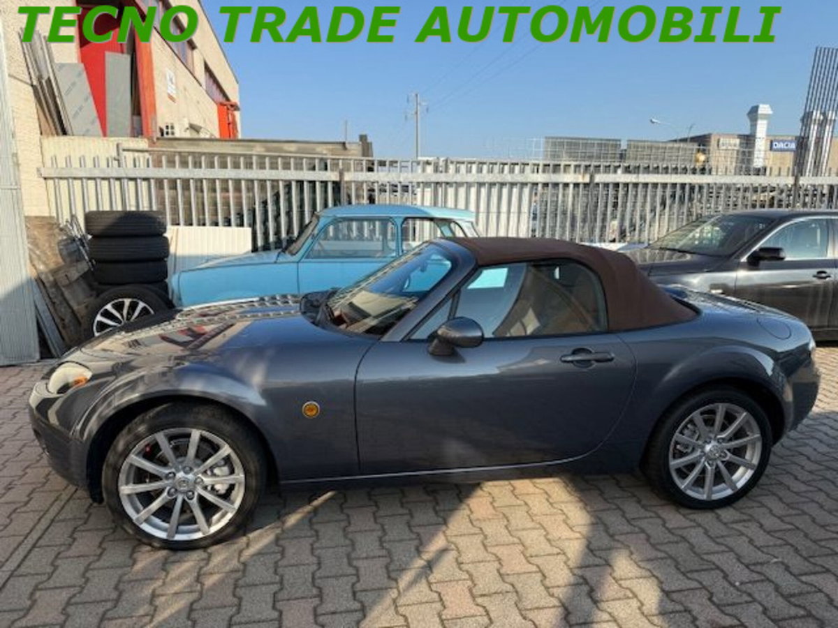 Mazda MX-5 Roadster 2.0L 16V Wind (4)