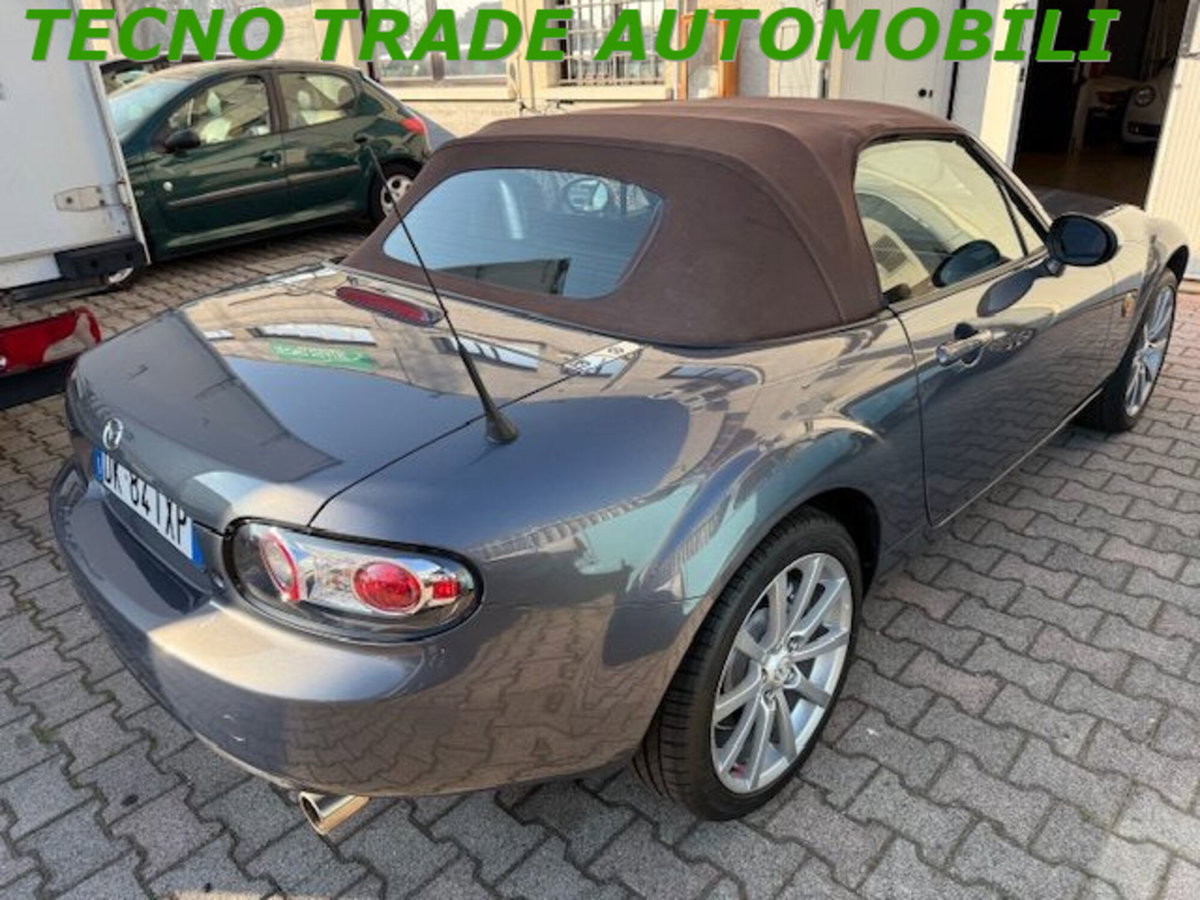 Mazda MX-5 Roadster 2.0L 16V Wind (5)