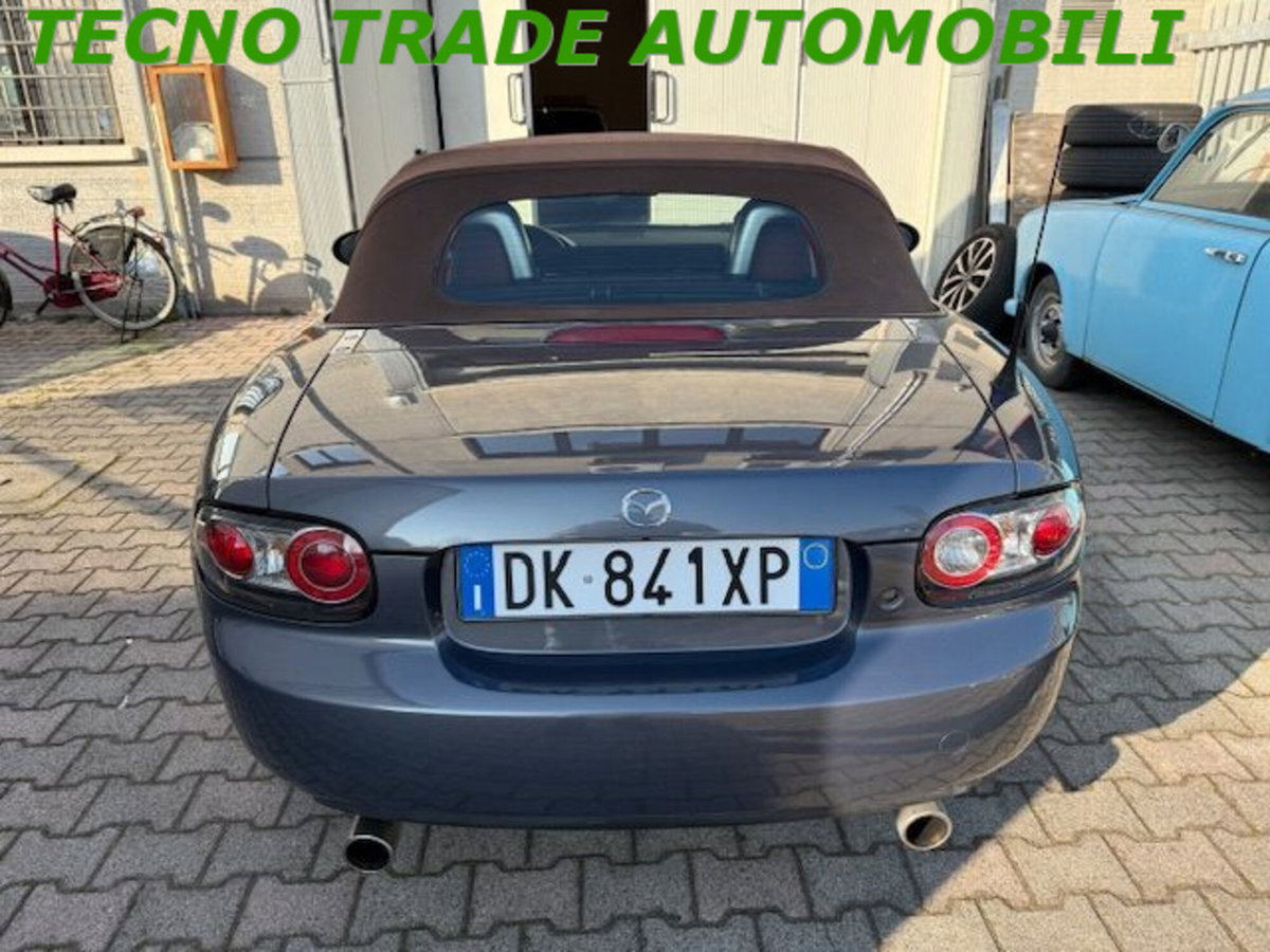 Mazda MX-5 Roadster 2.0L 16V Wind (6)