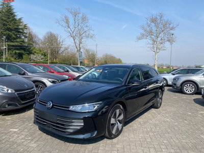 Volkswagen Passat 2.0 tdi scr R-Line 150cv dsg usata