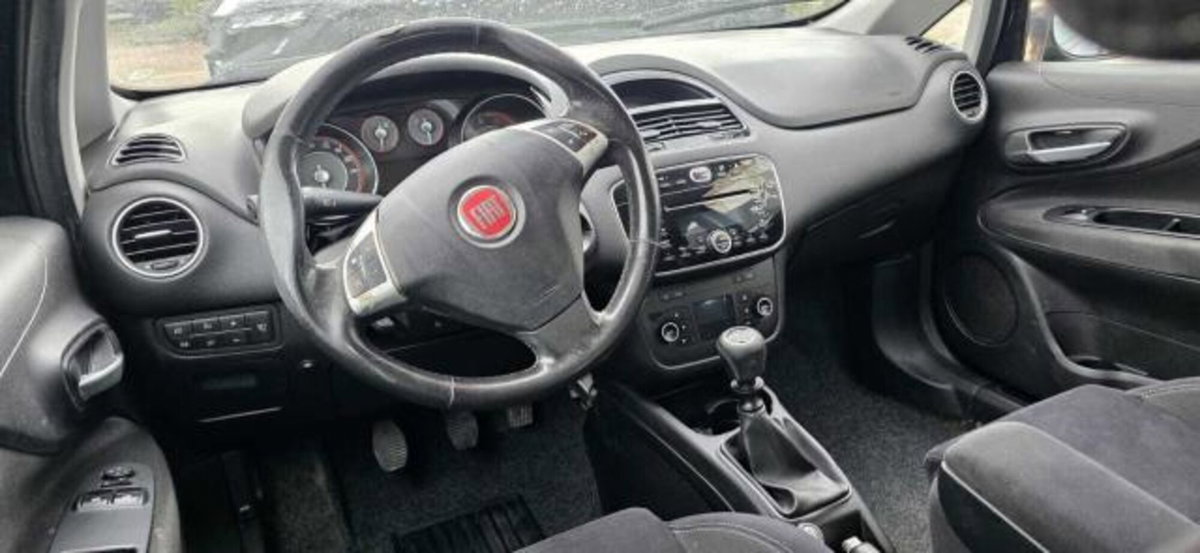 Fiat Punto 1.4 8V 5 porte Easypower Pop (13)