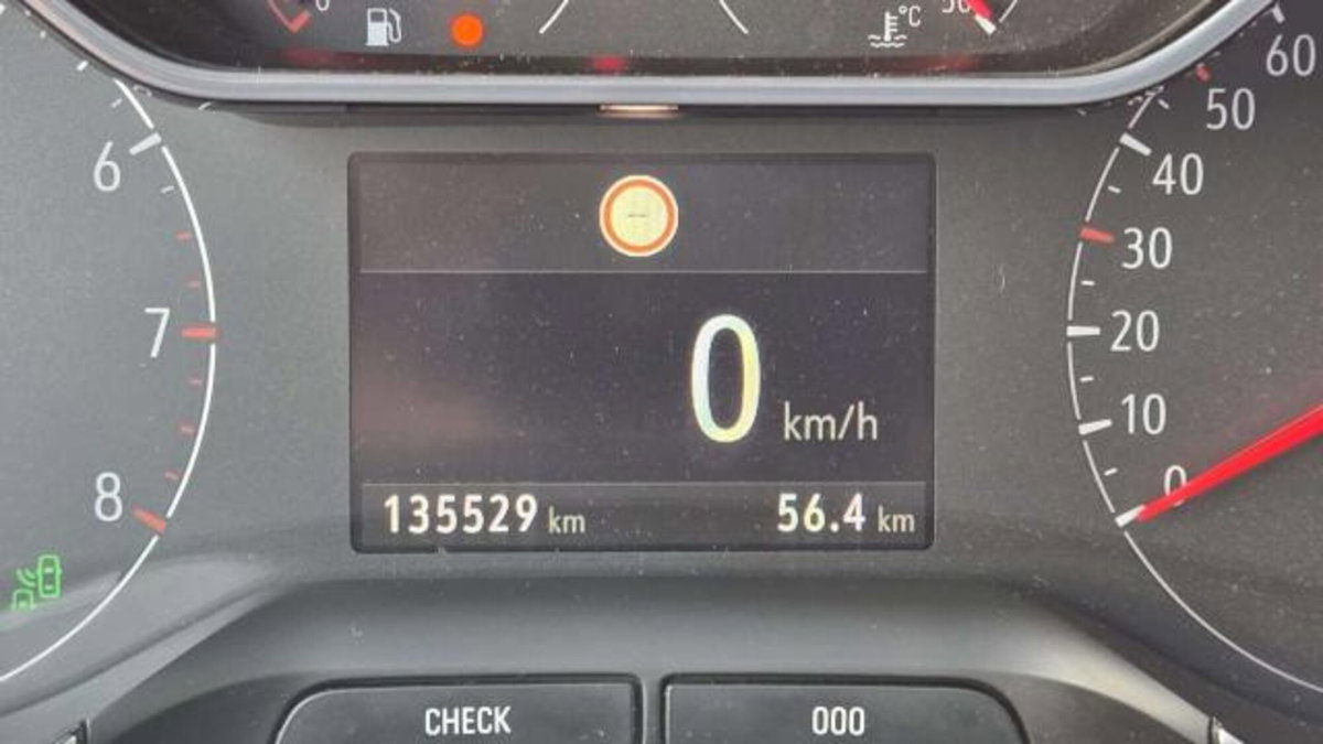 Opel Grandland X 1.5 diesel Ecotec Start&Stop Elegance (11)