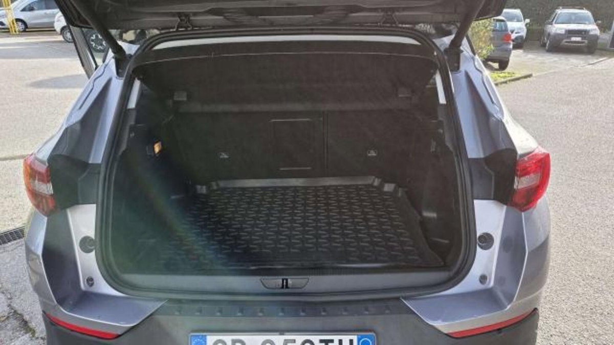 Opel Grandland X 1.5 diesel Ecotec Start&Stop Elegance (12)