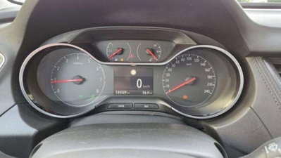 Opel Grandland X 1.5 diesel Ecotec Start&Stop Elegance (14)