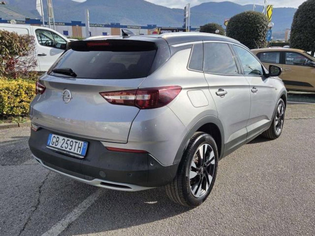 Opel Grandland X 1.5 diesel Ecotec Start&Stop Elegance (3)