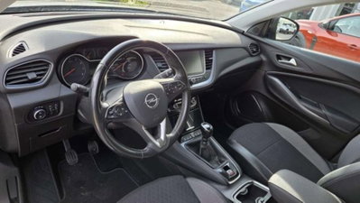Opel Grandland X 1.5 diesel Ecotec Start&Stop Elegance (6)