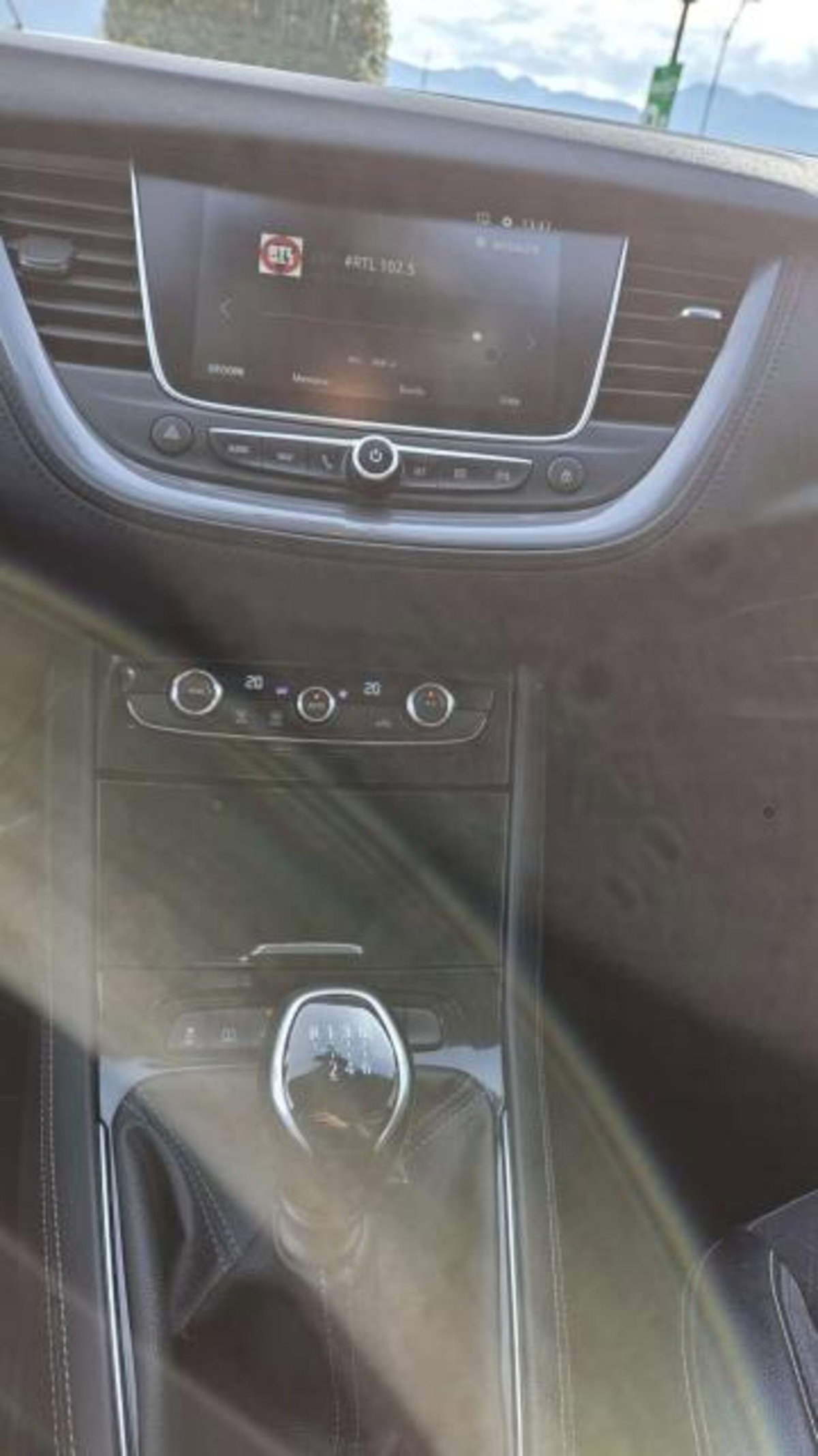 Opel Grandland X 1.5 diesel Ecotec Start&Stop Elegance (9)