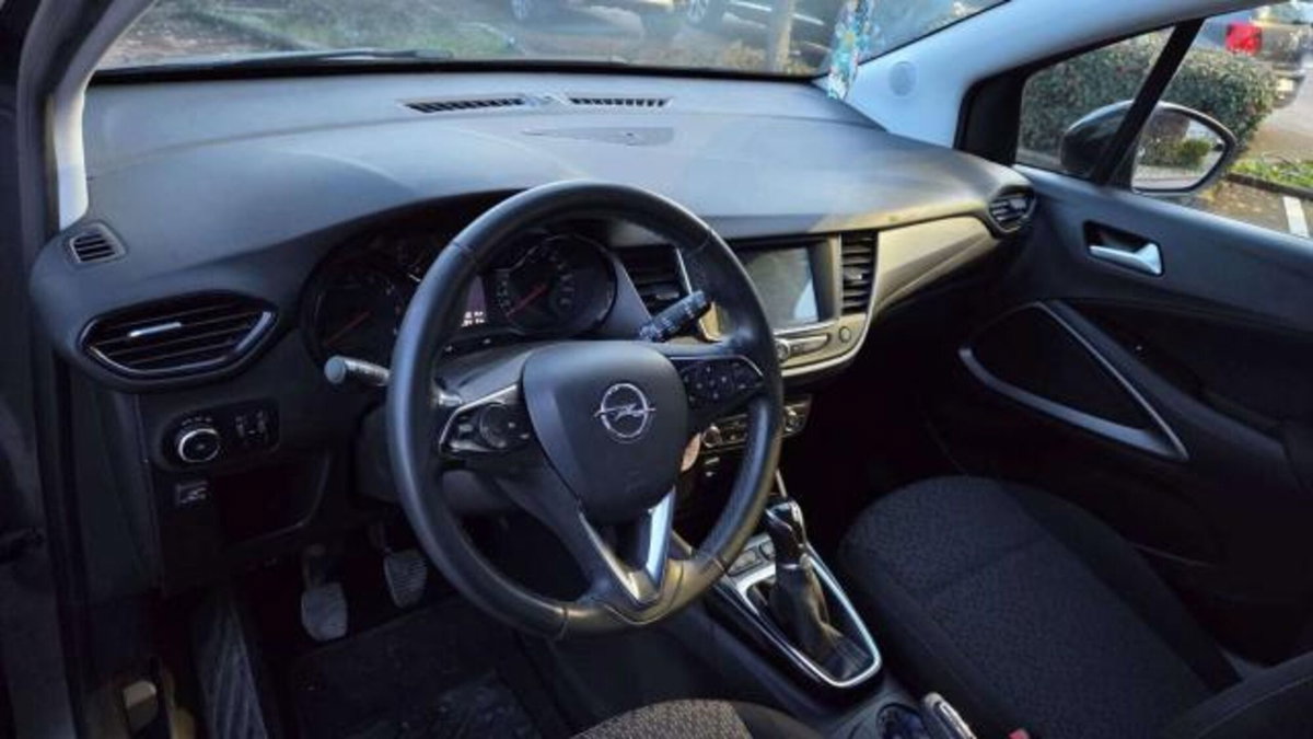 Opel Crossland X 1.2 12V (6)