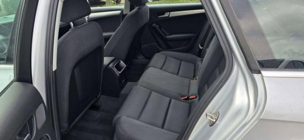 Audi A4 Avant 2.0 TDI 120CV F.AP. Start (13)