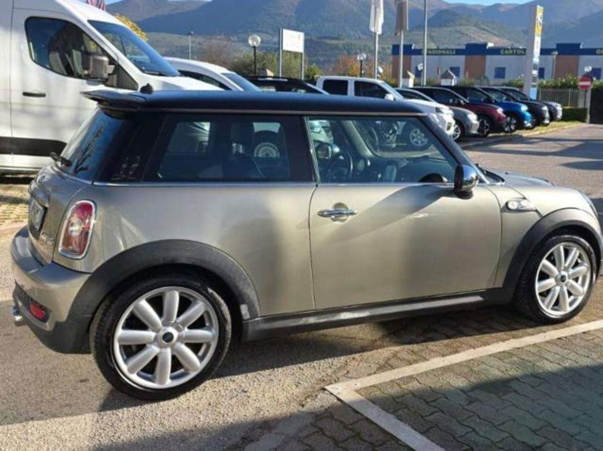 MINI Mini 1.6 16V Cooper (6)