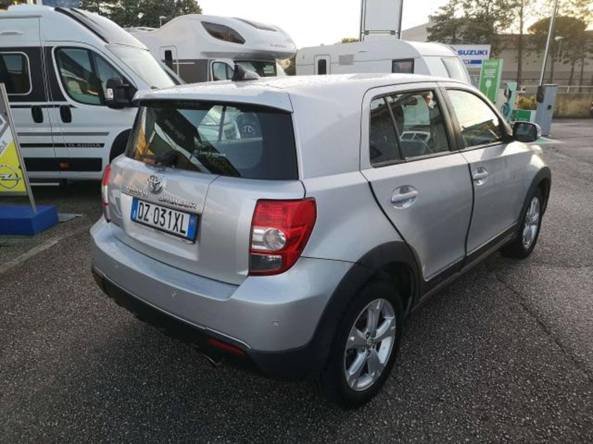 Toyota Urban Cruiser Cruiser 1.D-4D AWD (5)