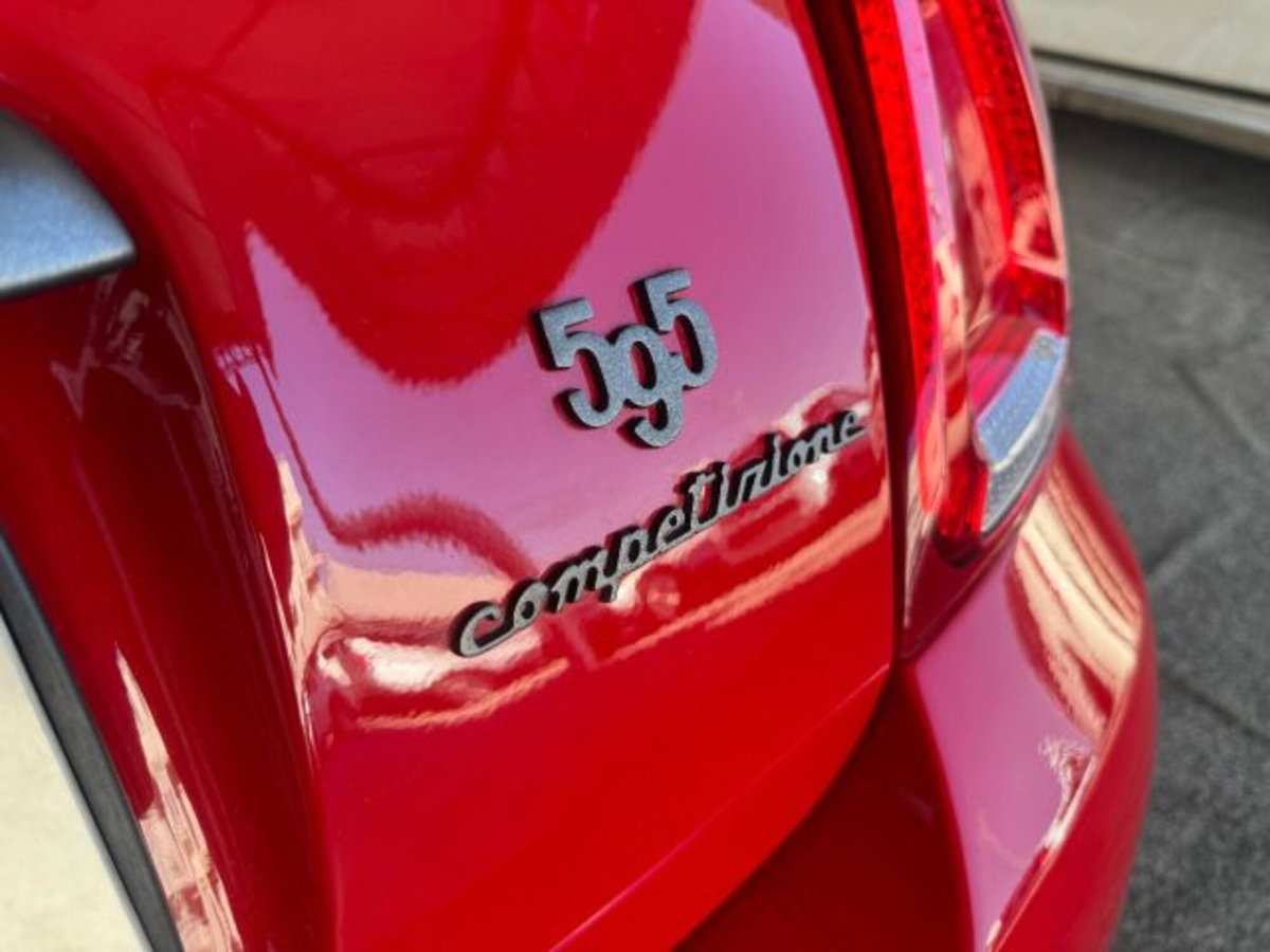 Abarth 595 595 1.4 Turbo T-Jet 160 CV Competizione (15)