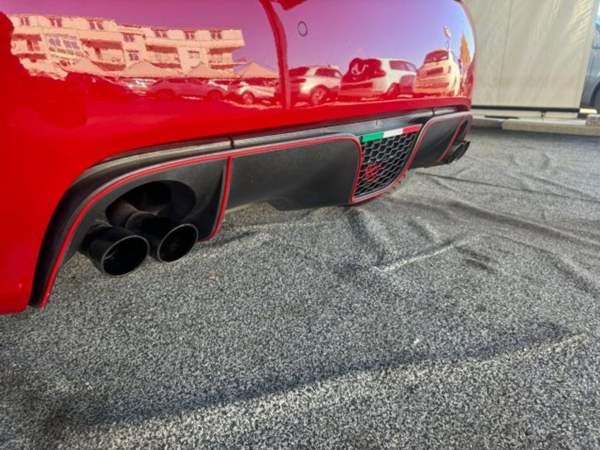 Abarth 595 595 1.4 Turbo T-Jet 160 CV Competizione (17)