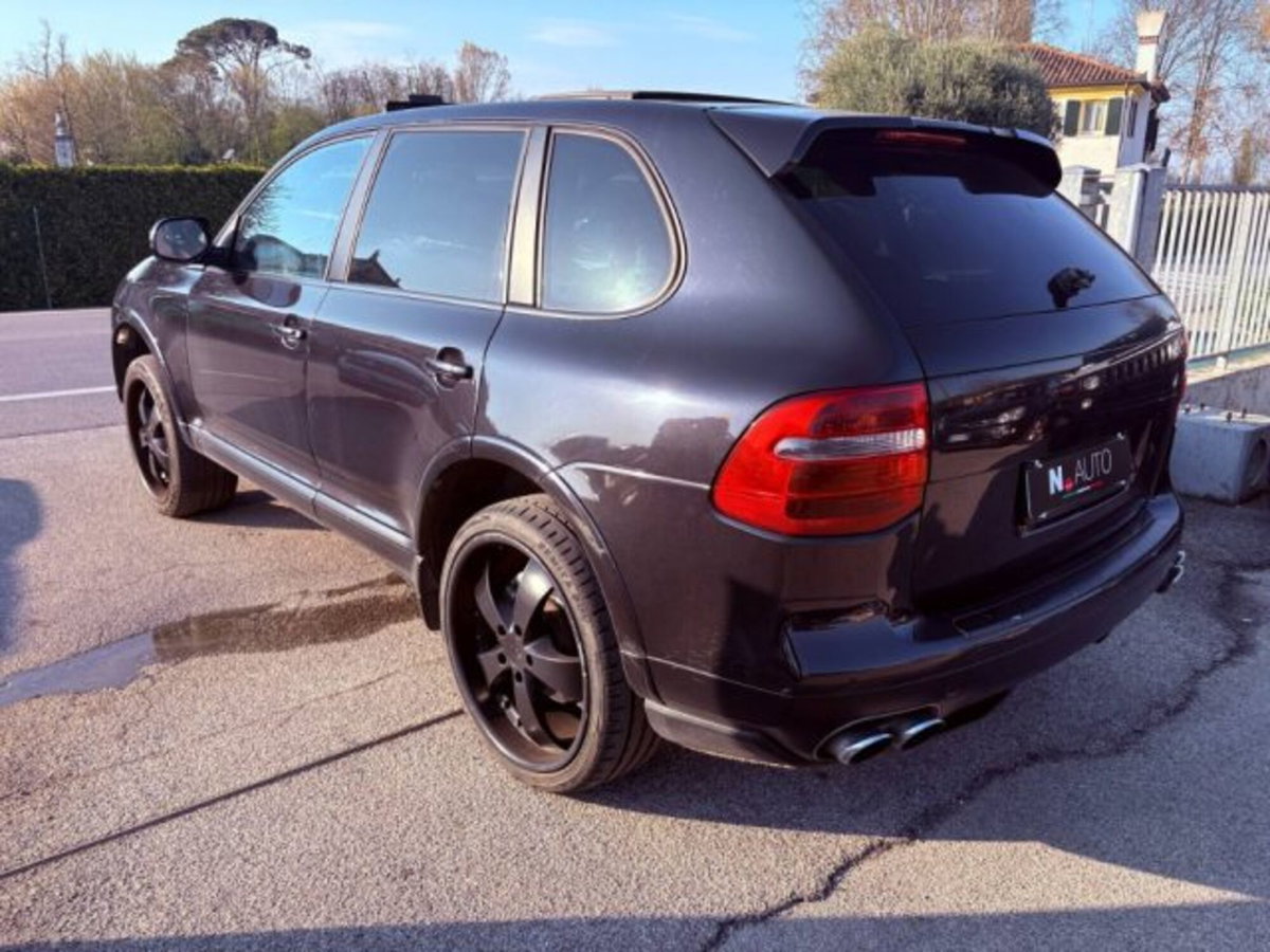 Porsche Cayenne 4.8 S (3)