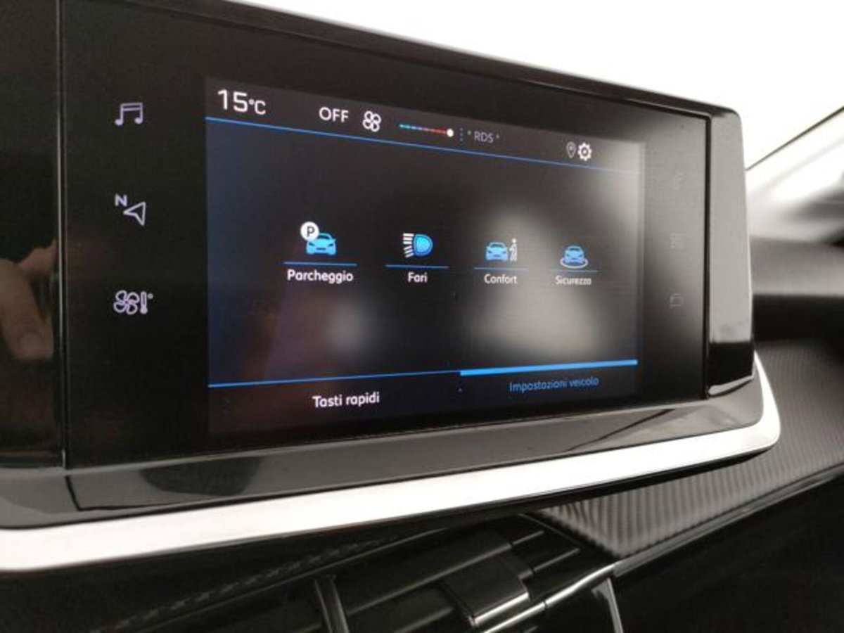 Peugeot 208 1.2 puretech Active s&s 75cv (11)