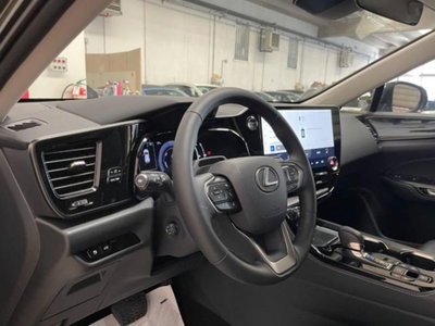 Lexus NX 2.5 phev Premium+ 4wd 292cv e-cvt (9)