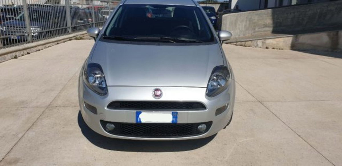 Fiat Punto 1.3 MJT II 75 CV 5 porte Lounge (2)