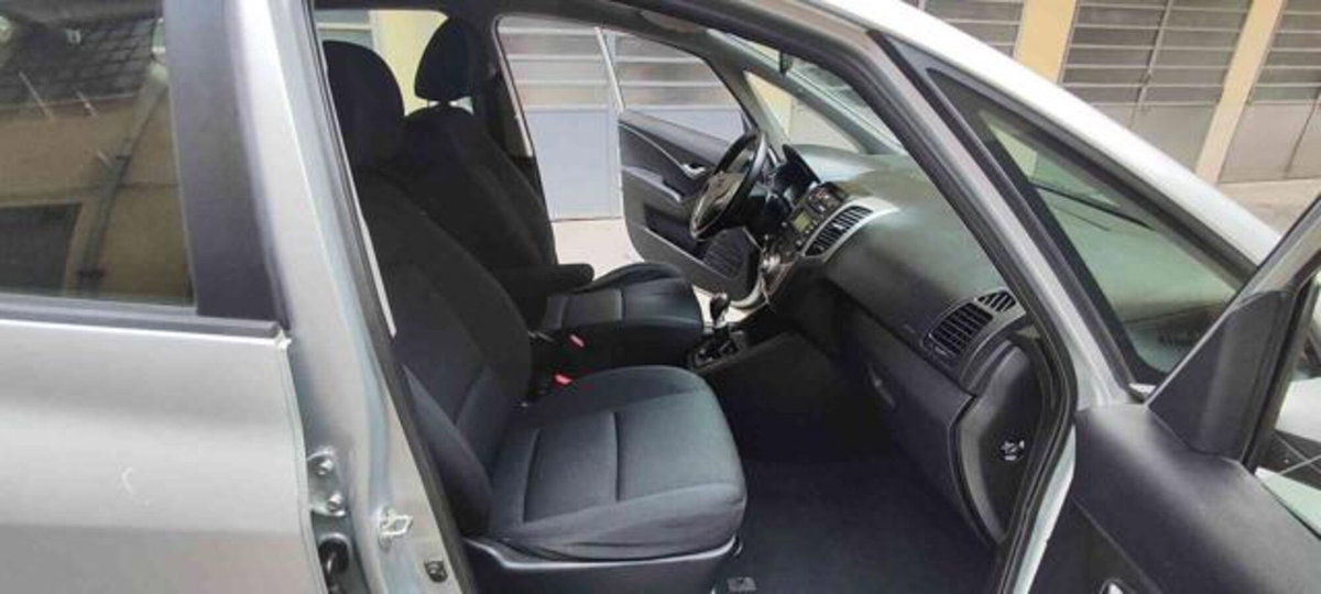 Hyundai ix20 1.4 CRDI 77 CV Comfort (15)