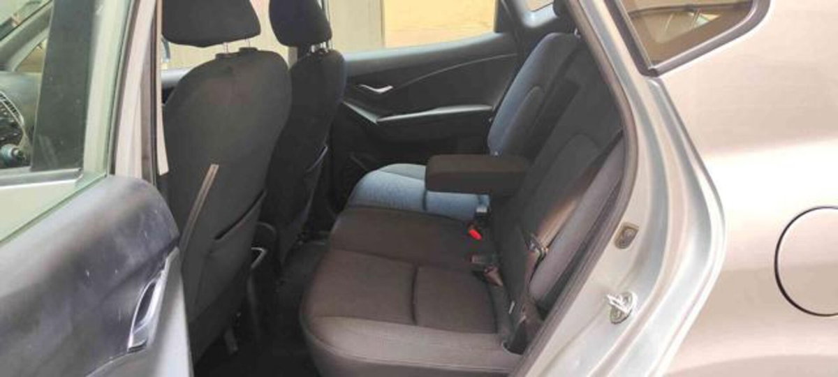 Hyundai ix20 1.4 CRDI 77 CV Comfort (7)