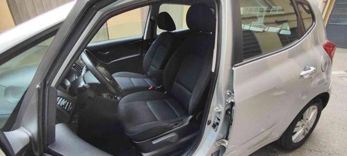 Hyundai ix20 1.4 CRDI 77 CV Comfort (9)