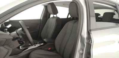 Peugeot 208 1.2 turbo Allure 100cv (18)