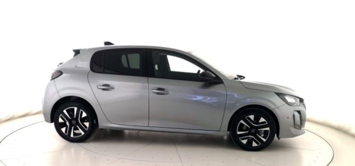 Peugeot 208 1.2 turbo Allure 100cv (3)