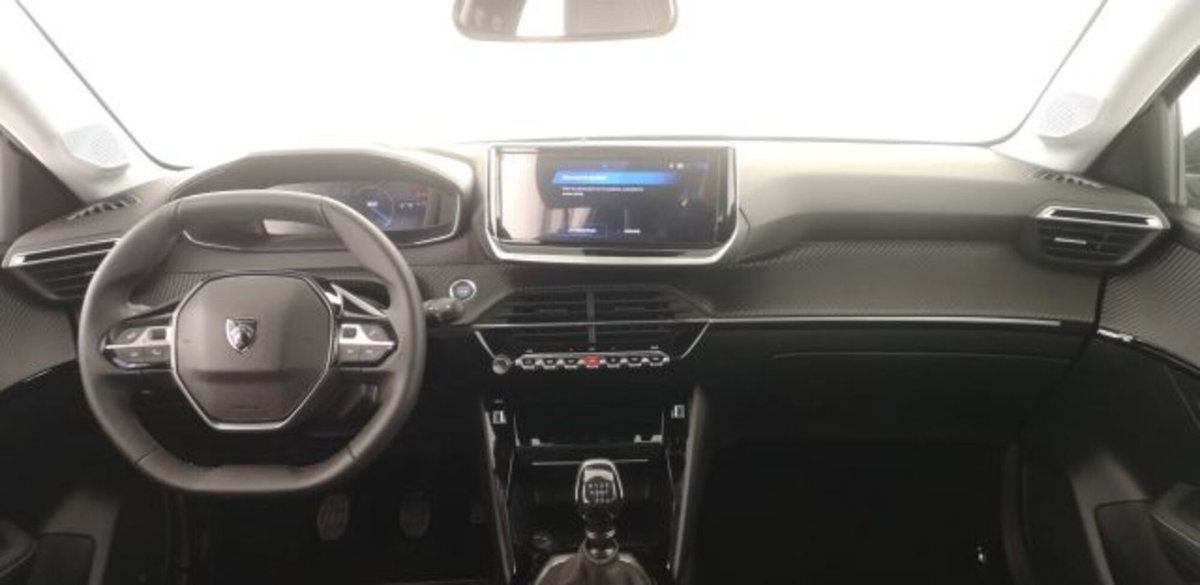 Peugeot 208 1.2 turbo Allure 100cv (8)