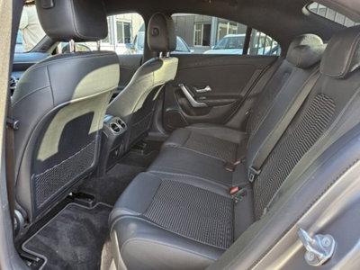 Mercedes-Benz CLA 200 d Premium (9)