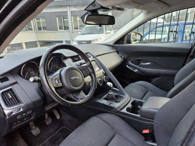 Jaguar E-Pace 2.0D 150 CV (6)
