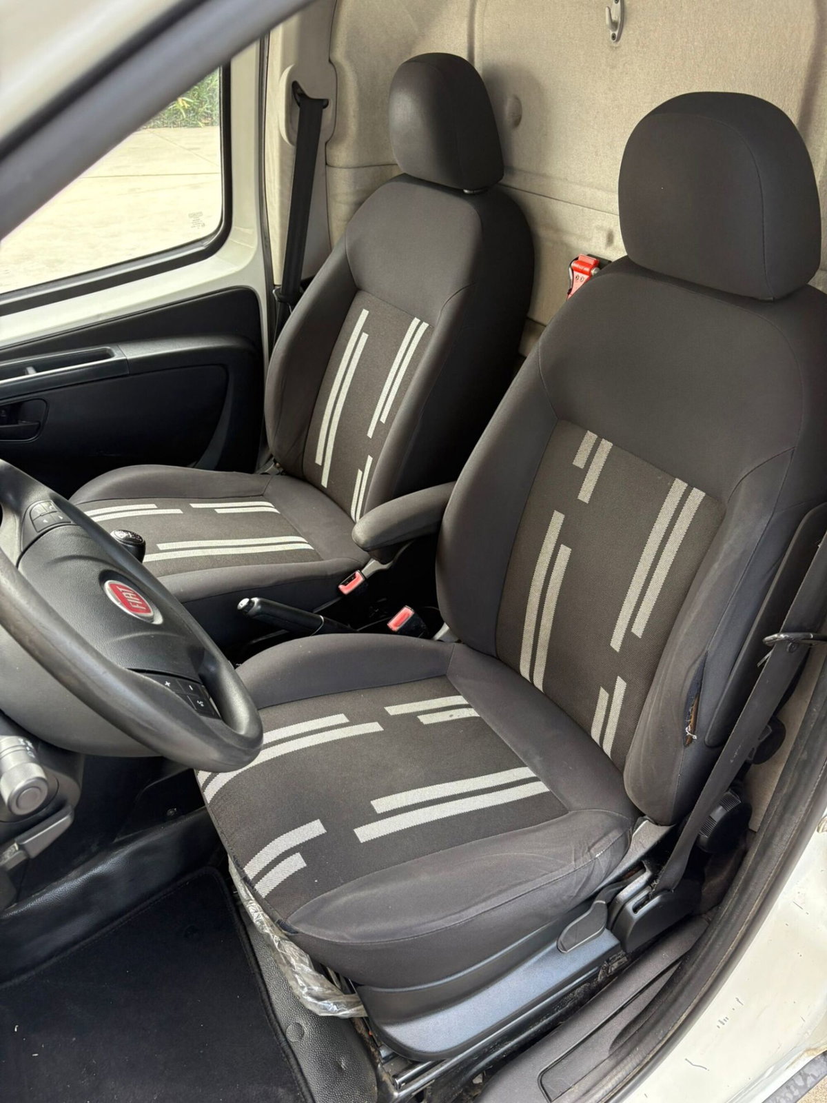 Fiat Fiorino combi N1 1.3 mjt 95cv Adventure (11)