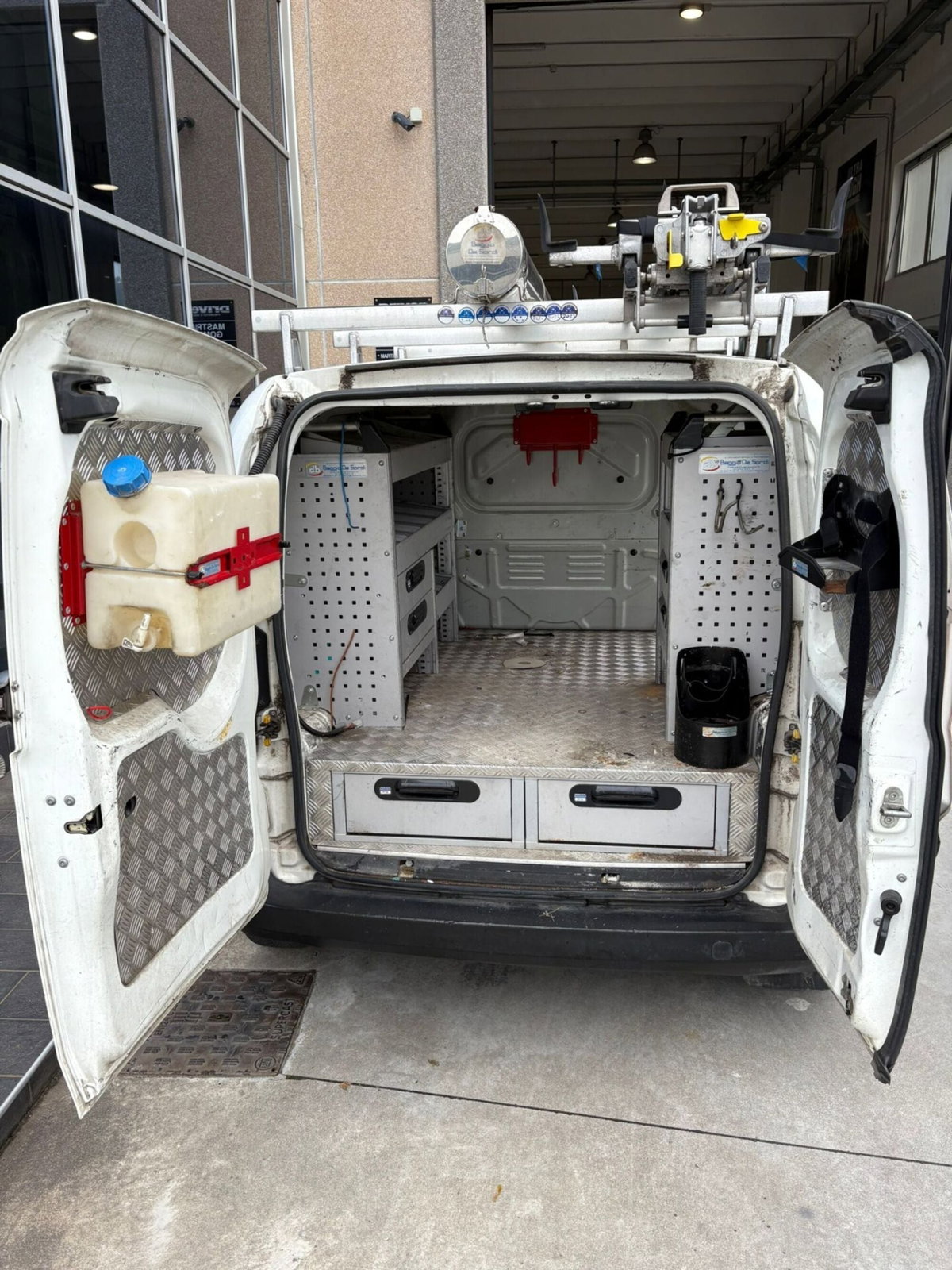 Fiat Fiorino combi N1 1.3 mjt 95cv Adventure (6)