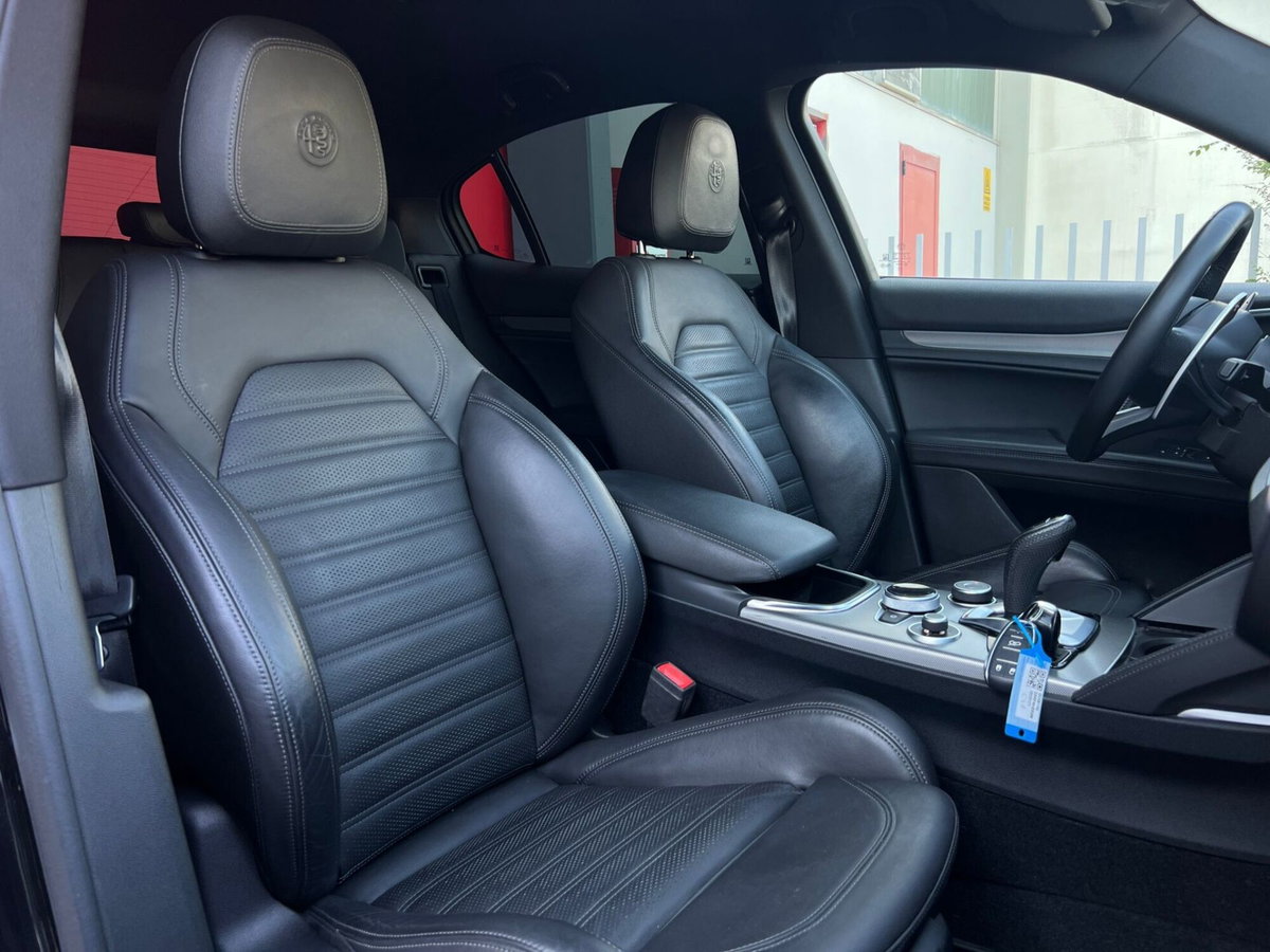 Alfa Romeo Stelvio Stelvio 2.2 Turbodiesel 210 CV AT8 Q4 Veloce Tì (13)