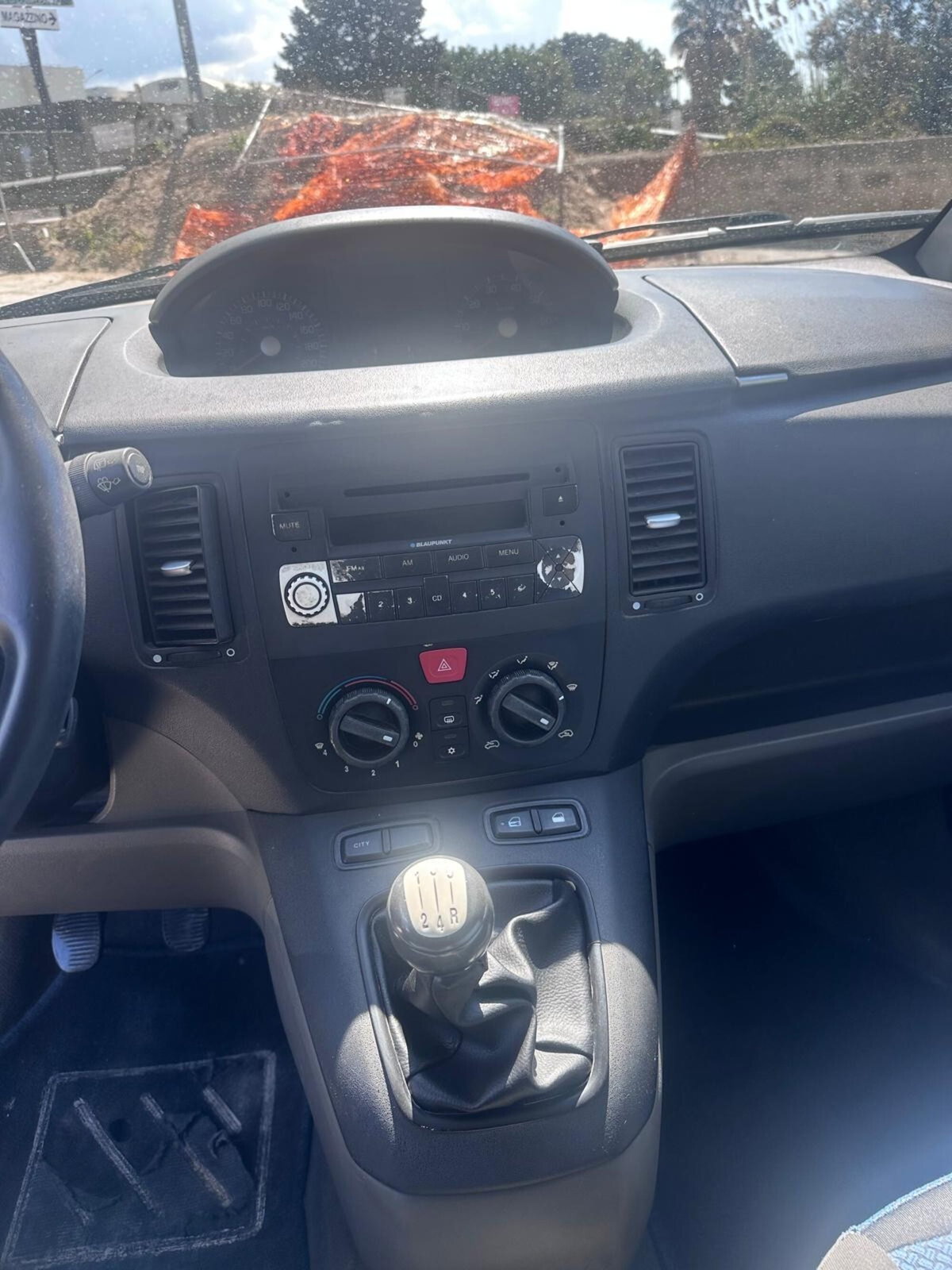 Fiat Idea 1.3 Multijet 16V Active (8)
