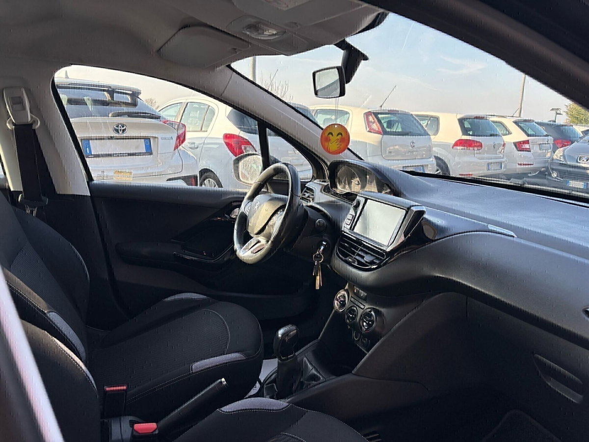 Peugeot 208 75 5 porte Allure (11)