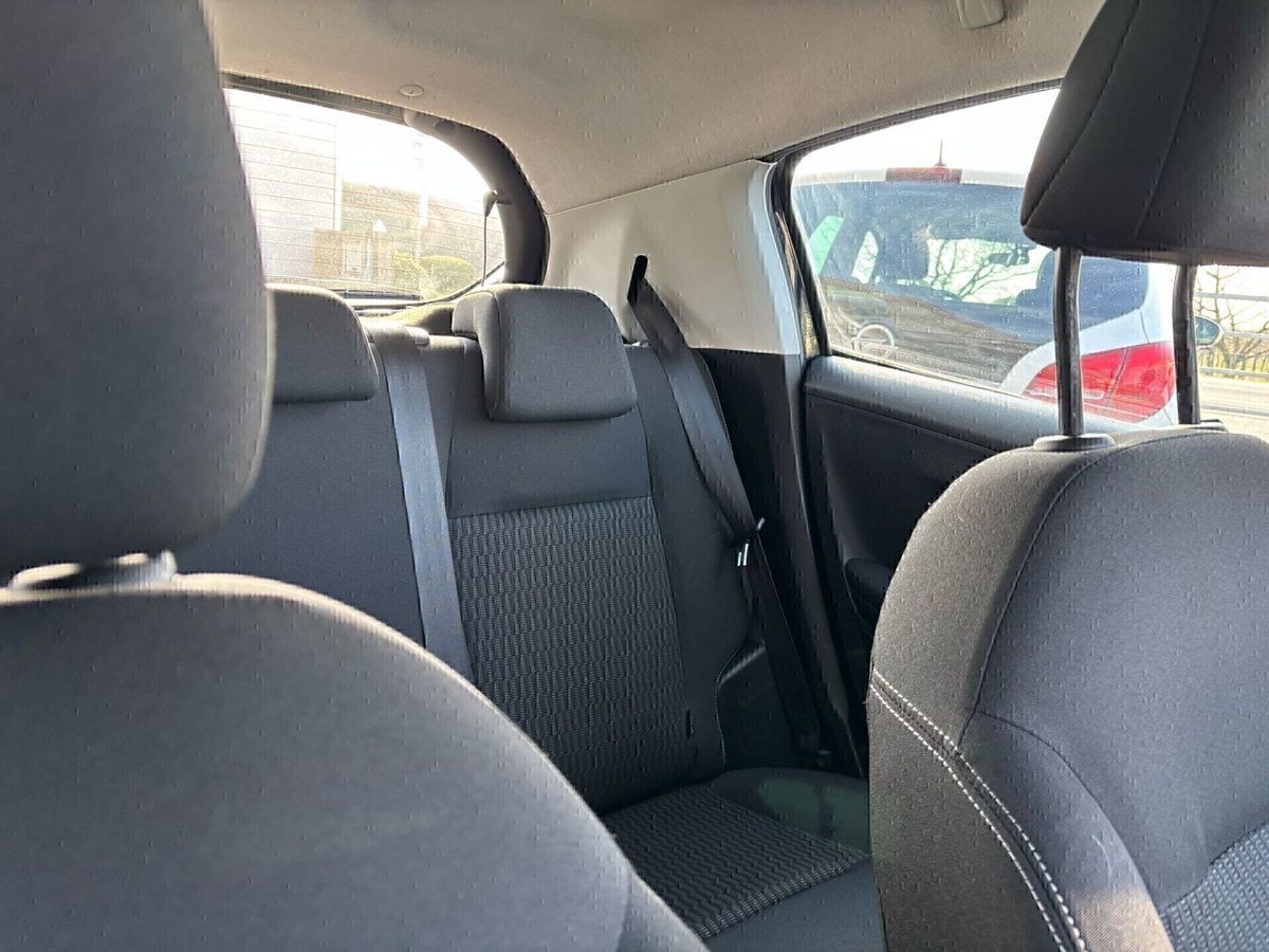 Peugeot 208 75 5 porte Allure (12)