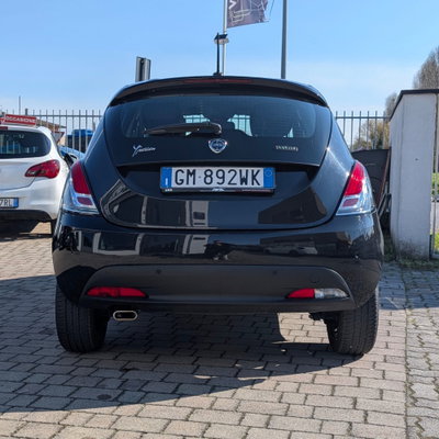 Lancia Ypsilon 1.2 69 CV 5 porte Gold (4)