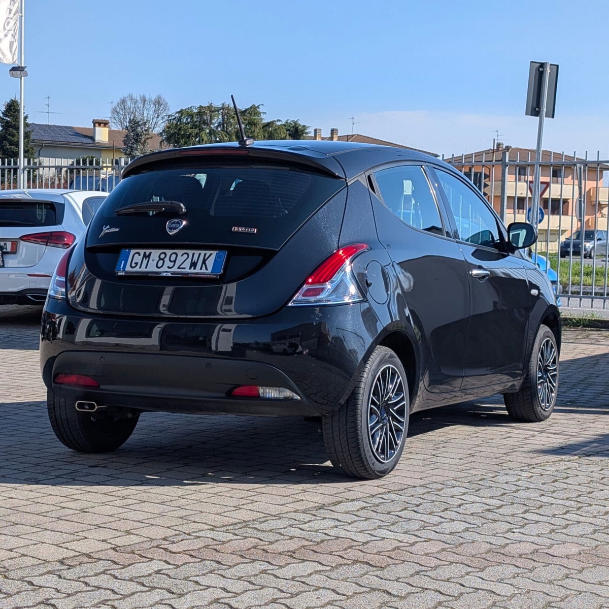 Lancia Ypsilon 1.2 69 CV 5 porte Gold (5)